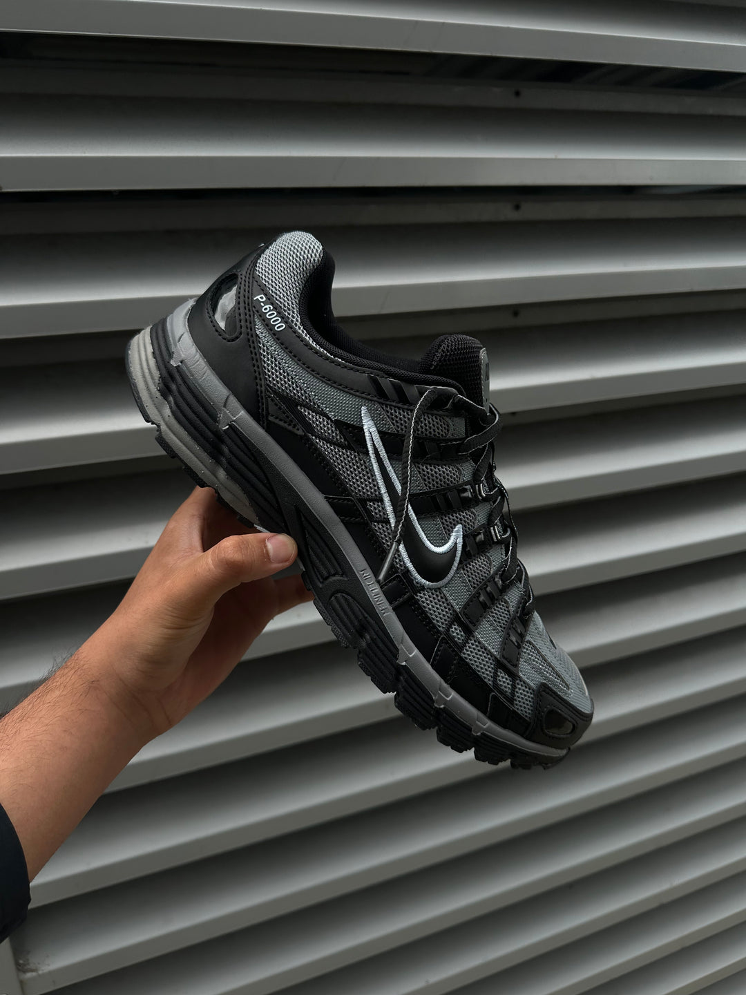 P-6000 Black and Cool Grey