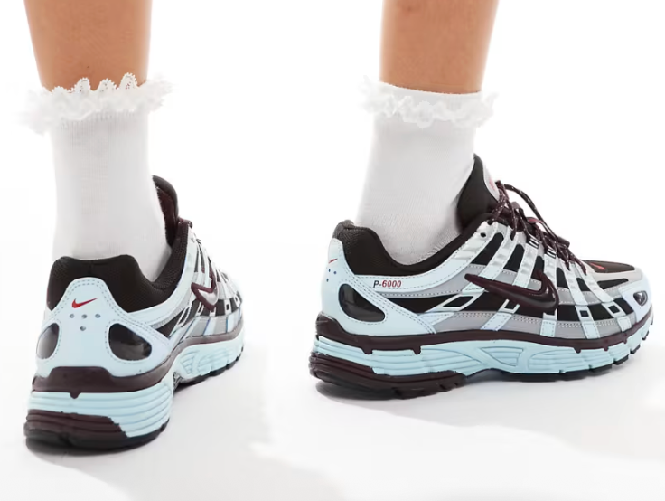 P6000 unisex in light blue and burgundy